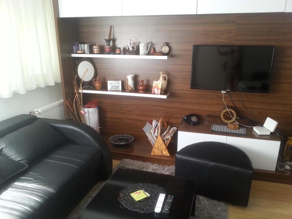 Guest House Villa Krstic Пирот Экстерьер фото