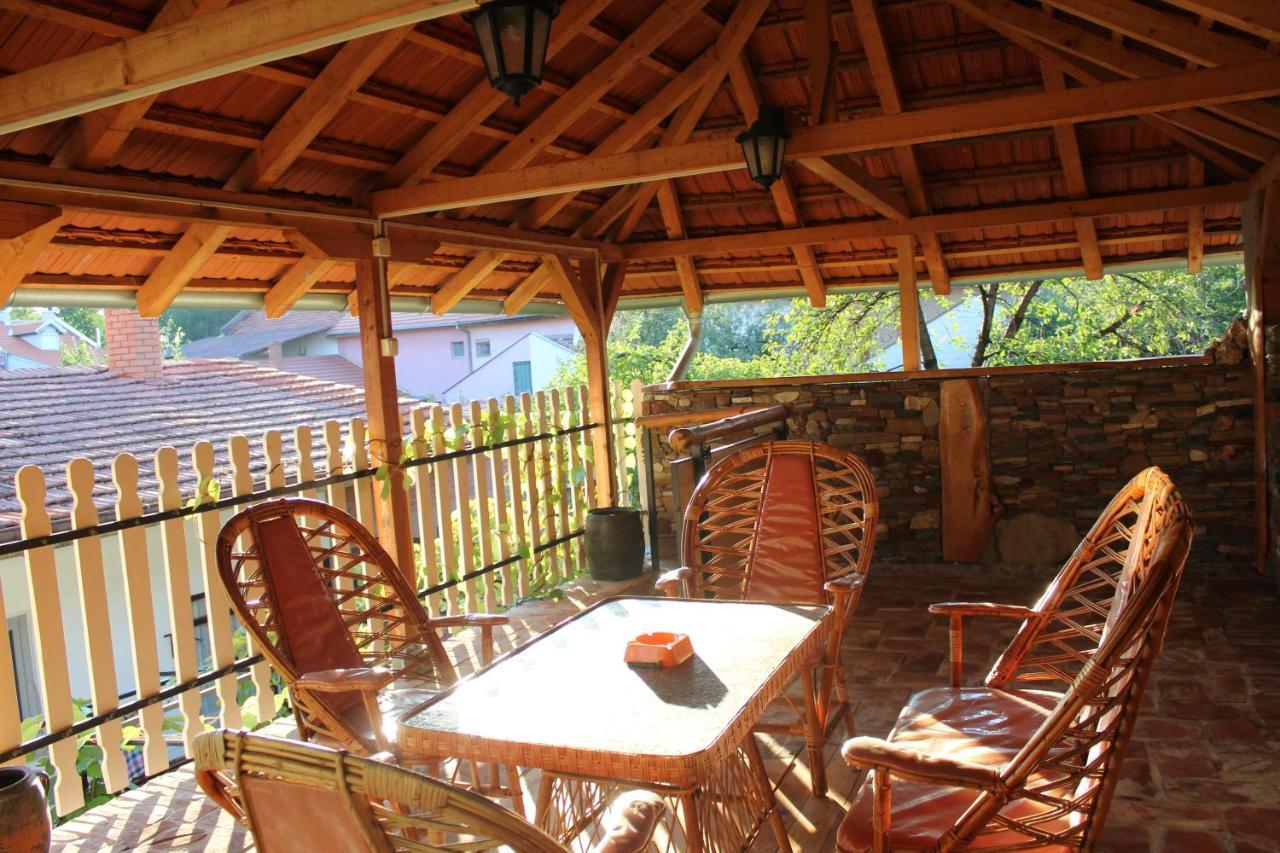 Guest House Villa Krstic Пирот Экстерьер фото