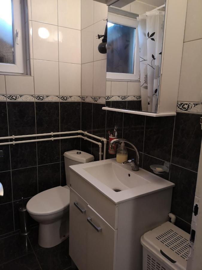 Guest House Villa Krstic Пирот Экстерьер фото