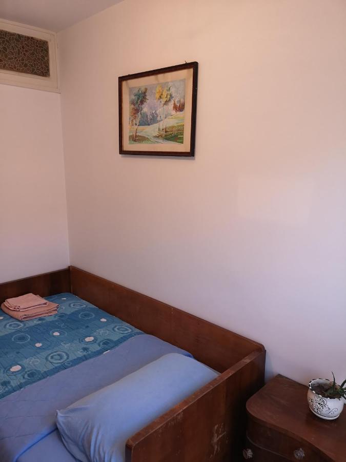 Guest House Villa Krstic Пирот Экстерьер фото